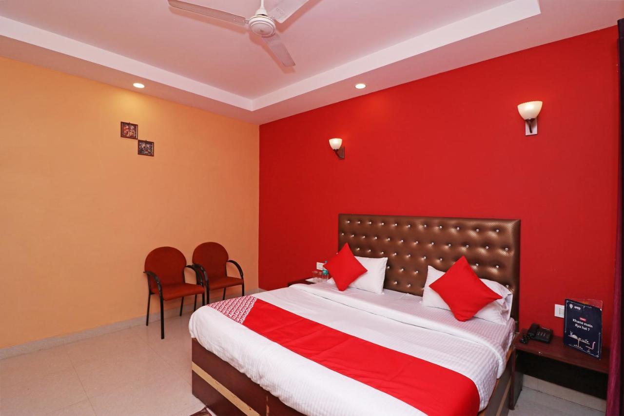 Oyo 14179 Panchvati Hotell Dehradun Eksteriør bilde