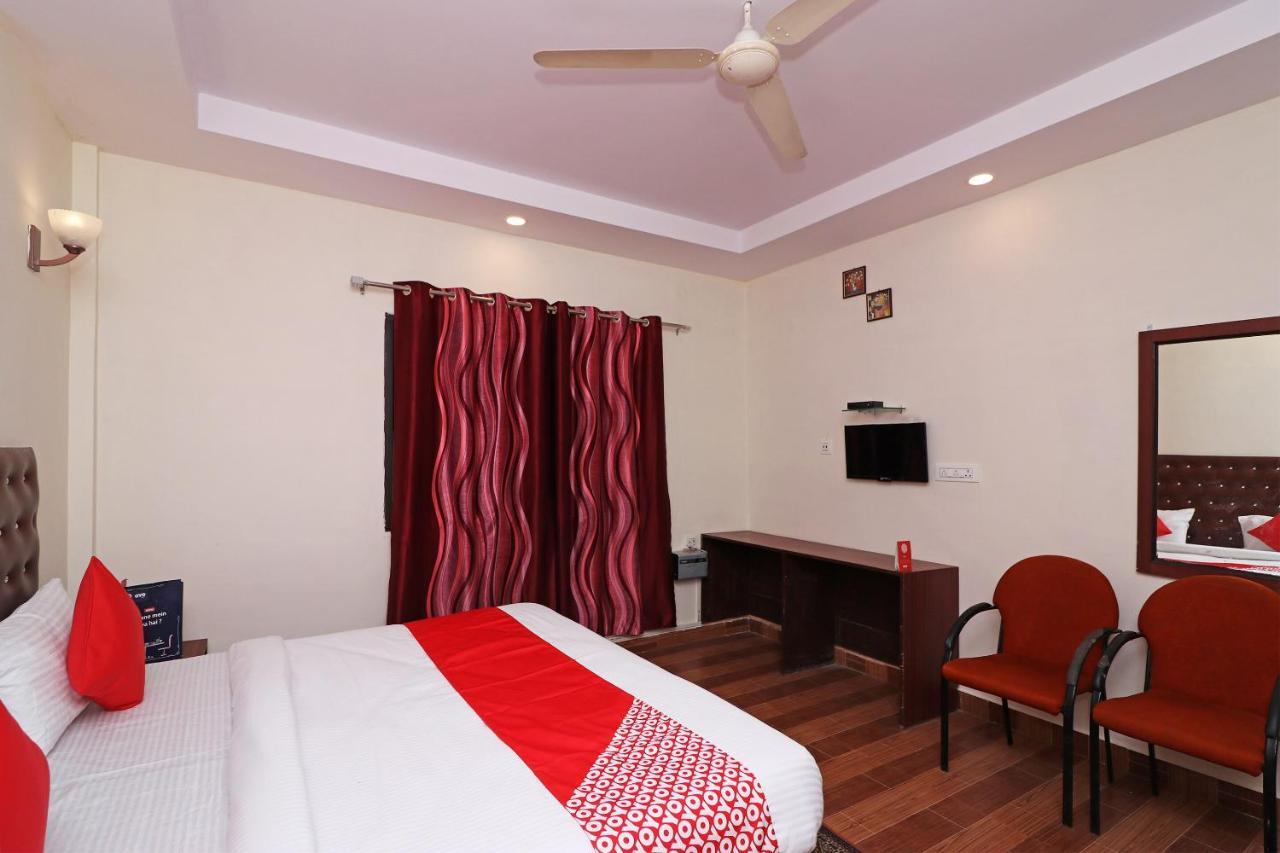 Oyo 14179 Panchvati Hotell Dehradun Eksteriør bilde