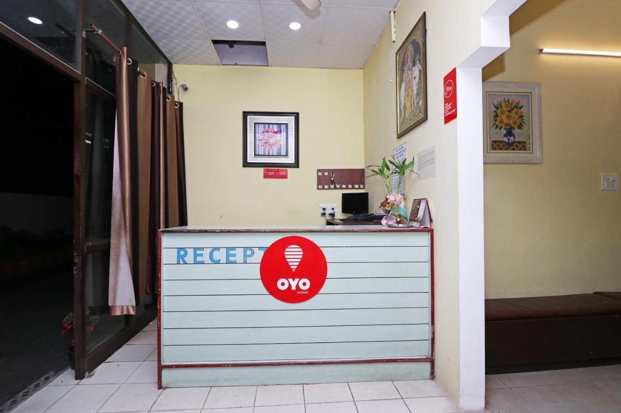 Oyo 14179 Panchvati Hotell Dehradun Eksteriør bilde
