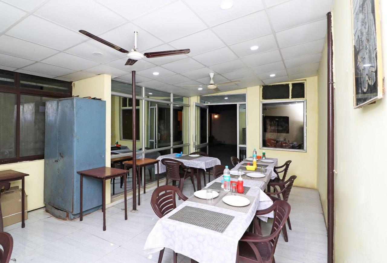Oyo 14179 Panchvati Hotell Dehradun Eksteriør bilde