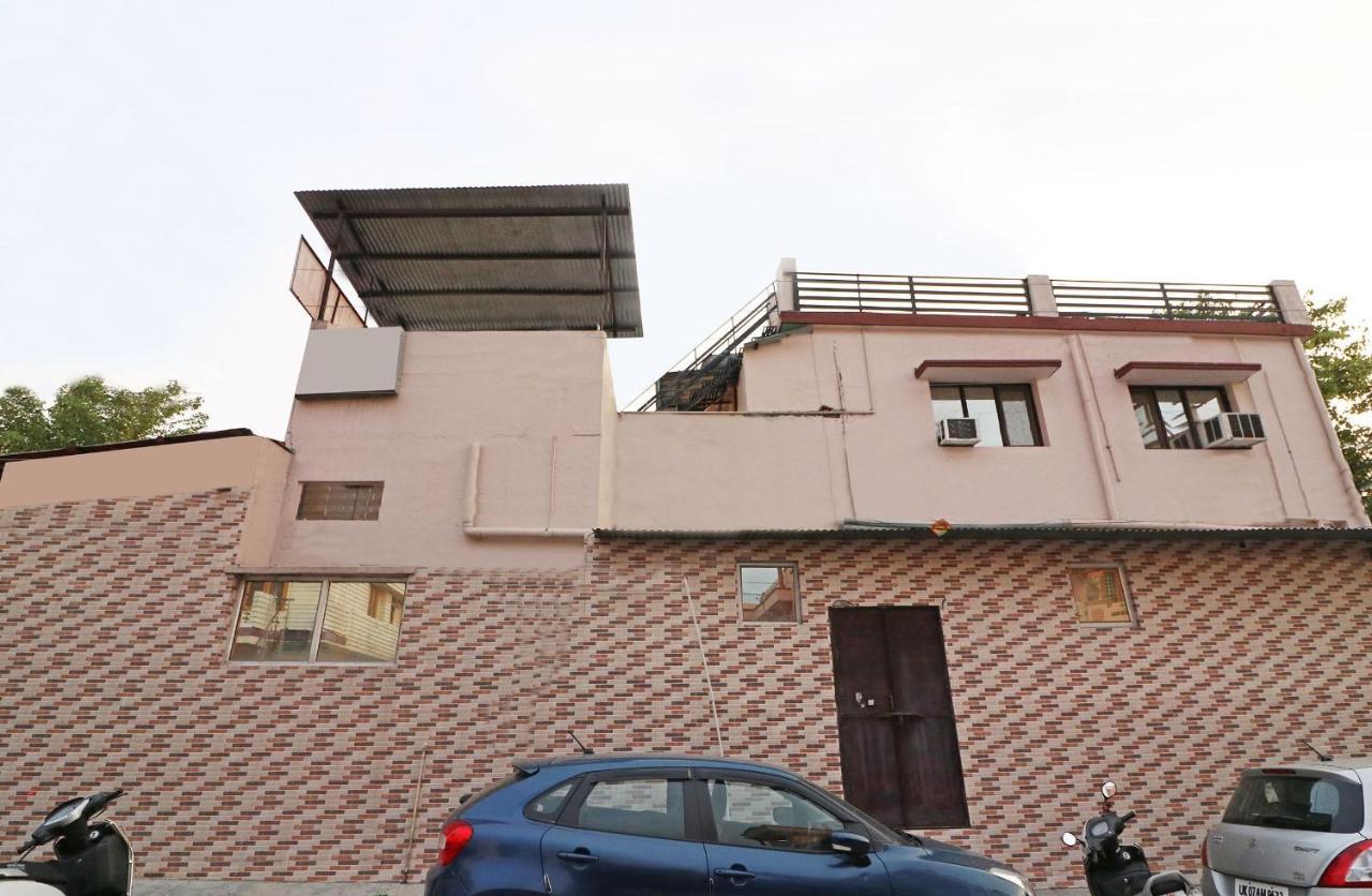 Oyo 14179 Panchvati Hotell Dehradun Eksteriør bilde